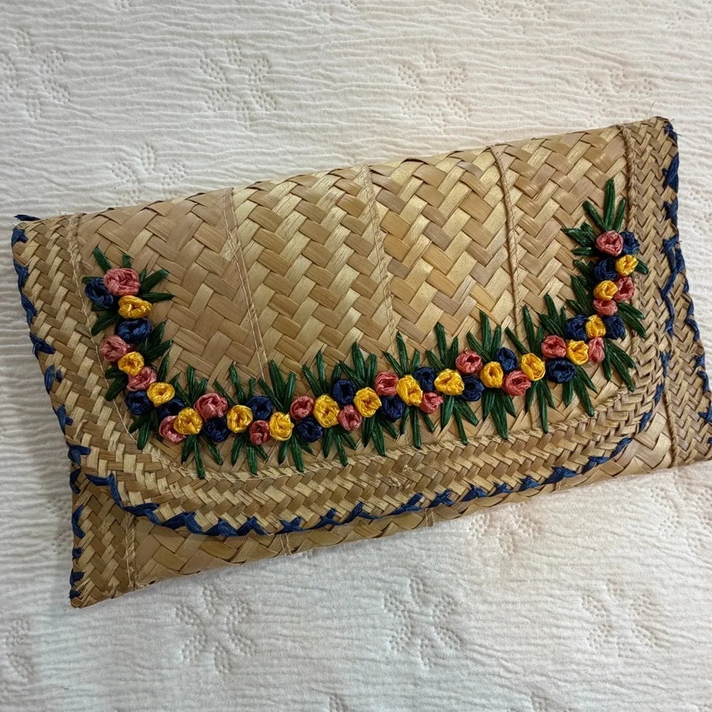 Vintage Straw Clutch Purse Floral woven handmade 11” - Picture 11 of 11